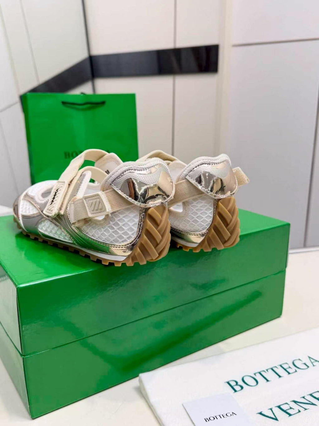 Bottega Veneta White & Silver Strap Low-Top Sneakers